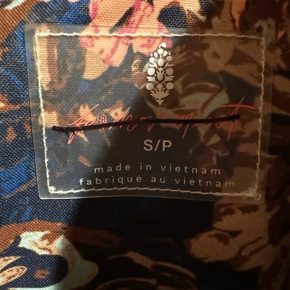 Free people coat Movement Bunny Slope Puffer Jacket NWT Black diamond print - Picture 7 of 7